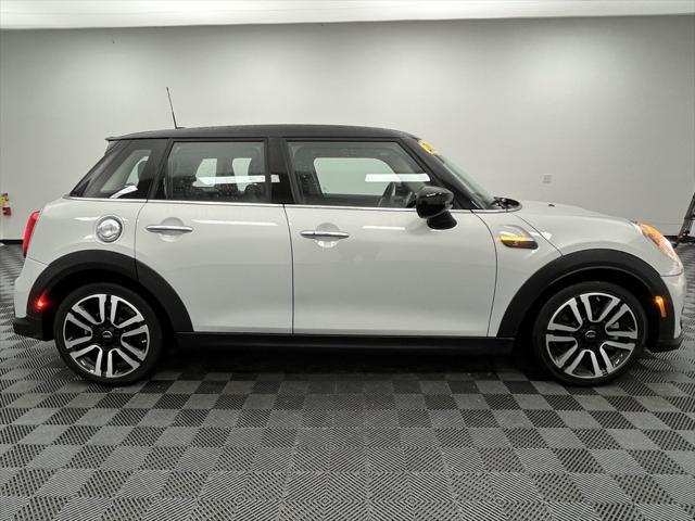 used 2022 MINI Hardtop car, priced at $23,298