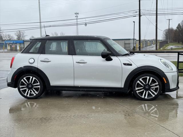 used 2022 MINI Hardtop car, priced at $23,386