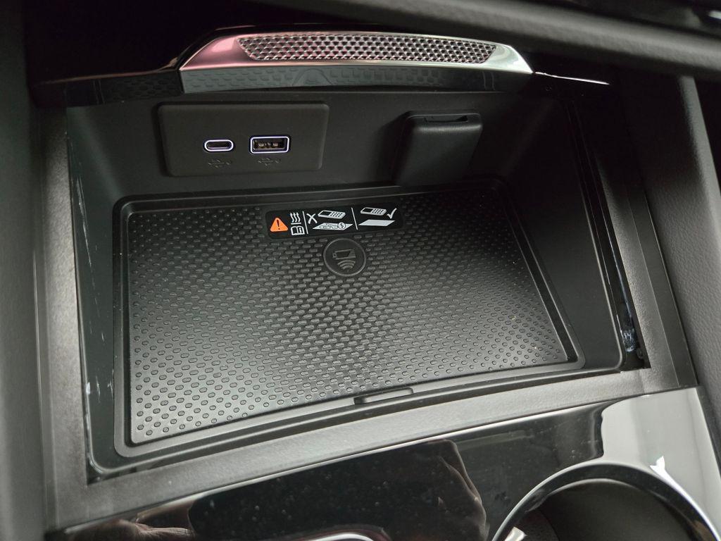 new 2025 Buick Envision car, priced at $39,500