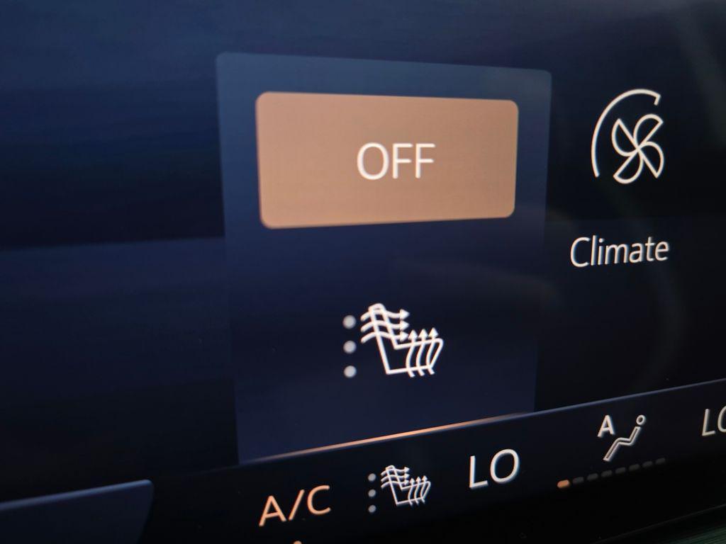 new 2025 Buick Envision car, priced at $39,500