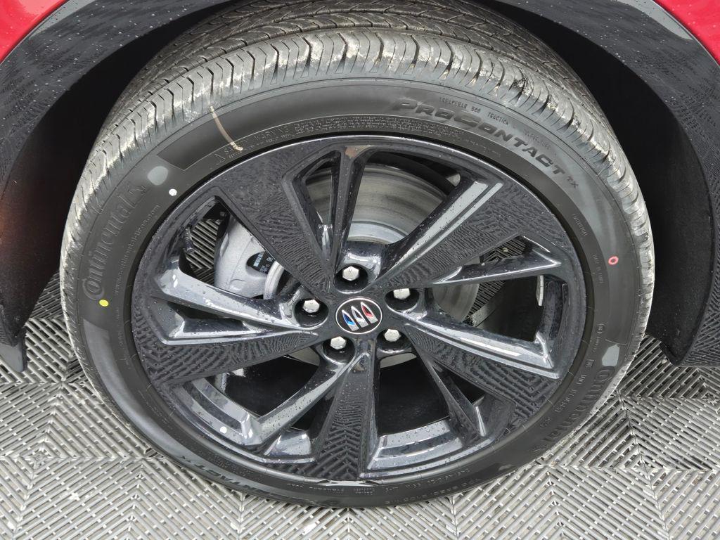 new 2025 Buick Envision car, priced at $39,500