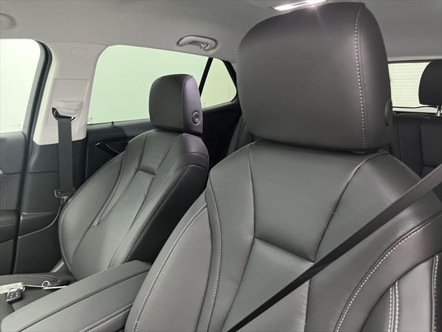 new 2025 Buick Envision car, priced at $38,997