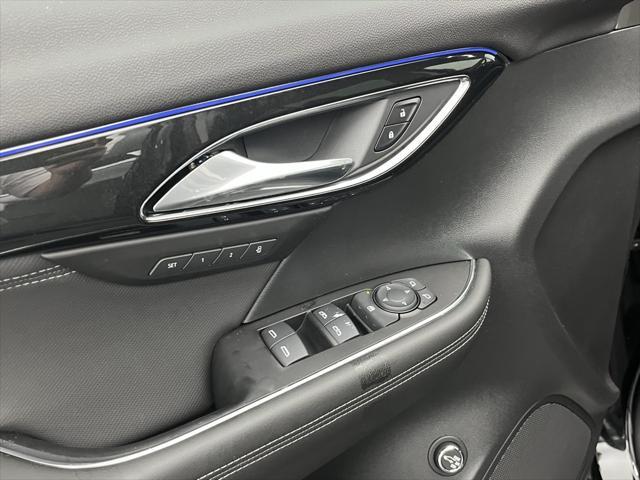 new 2025 Buick Envision car, priced at $38,997