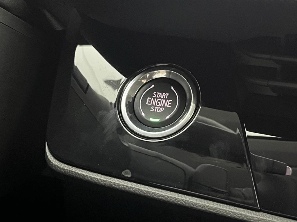 new 2025 Buick Envision car, priced at $38,500