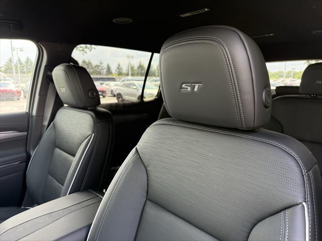 new 2025 Buick Enclave car, priced at $51,130
