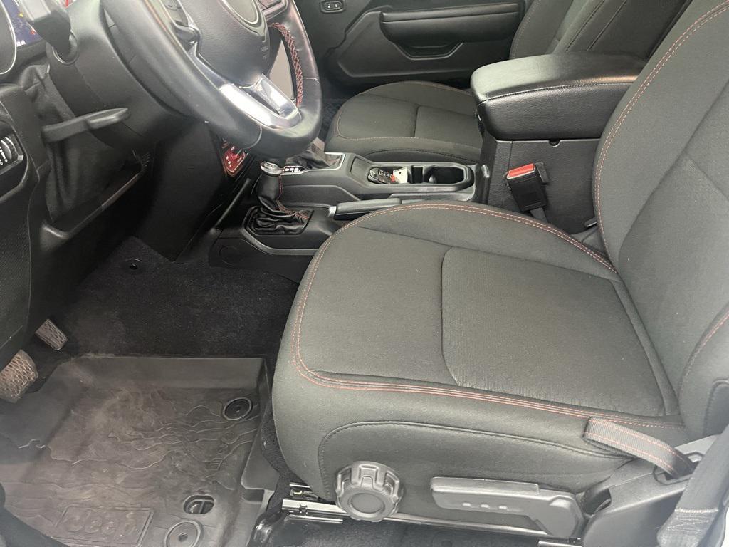 used 2021 Jeep Gladiator car, priced at $33,418