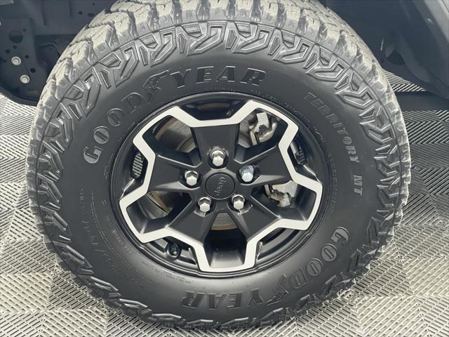 used 2021 Jeep Gladiator car, priced at $35,315