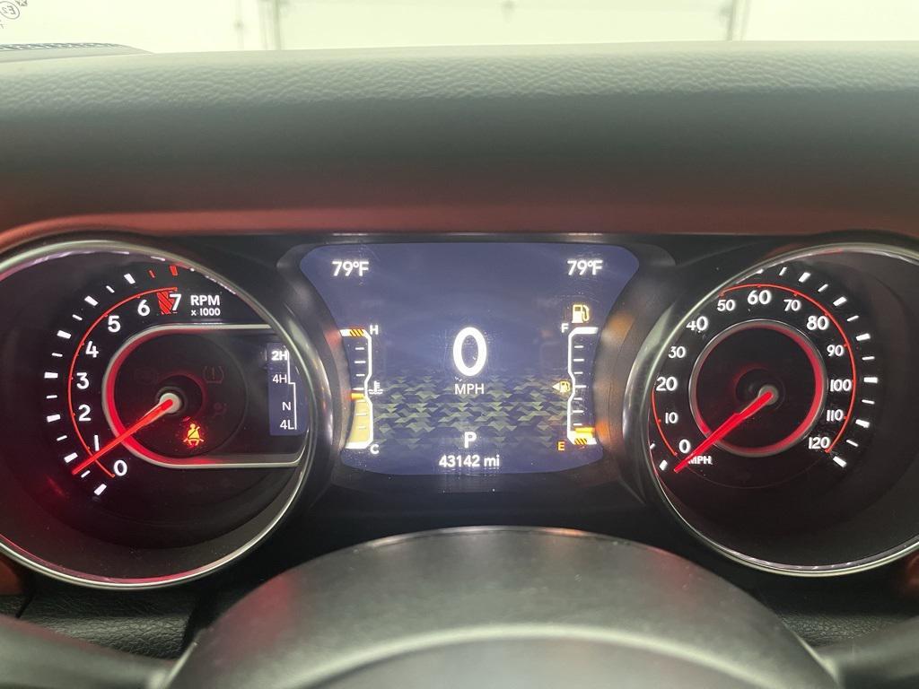 used 2021 Jeep Gladiator car, priced at $33,418