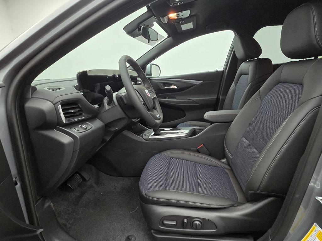 new 2025 Buick Envista car, priced at $26,500