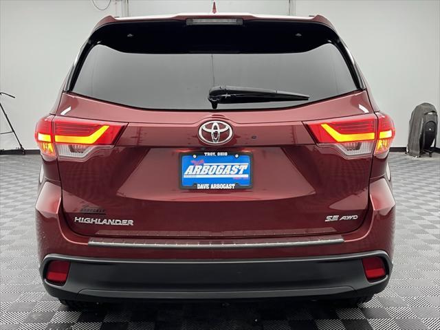 used 2018 Toyota Highlander car, priced at $24,998