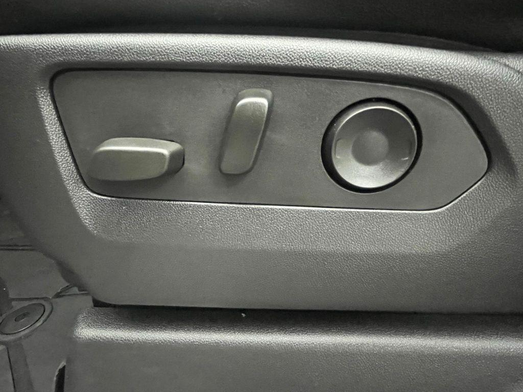 used 2022 Chevrolet Silverado 1500 car, priced at $49,138