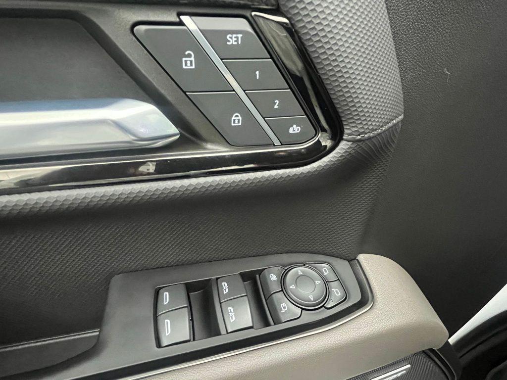 used 2022 Chevrolet Silverado 1500 car, priced at $49,138