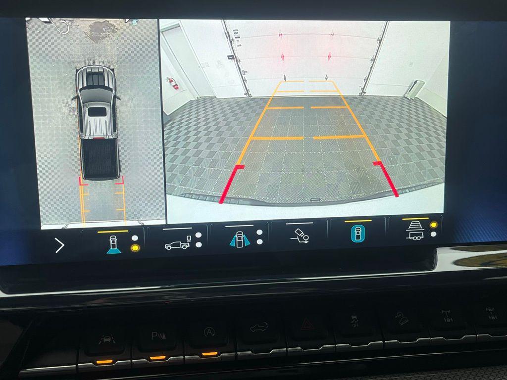 used 2022 Chevrolet Silverado 1500 car, priced at $49,138