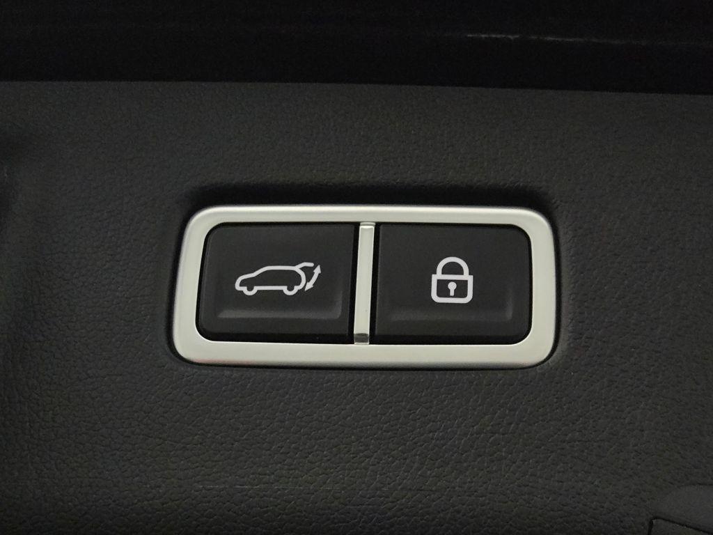 used 2022 Kia Sorento car, priced at $27,788