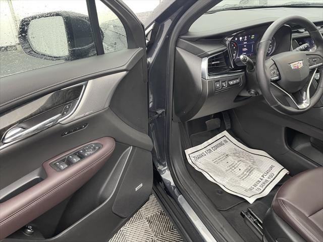 used 2022 Cadillac XT6 car, priced at $36,398