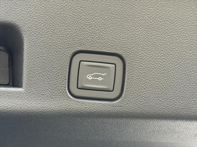 new 2025 Buick Enclave car, priced at $50,980