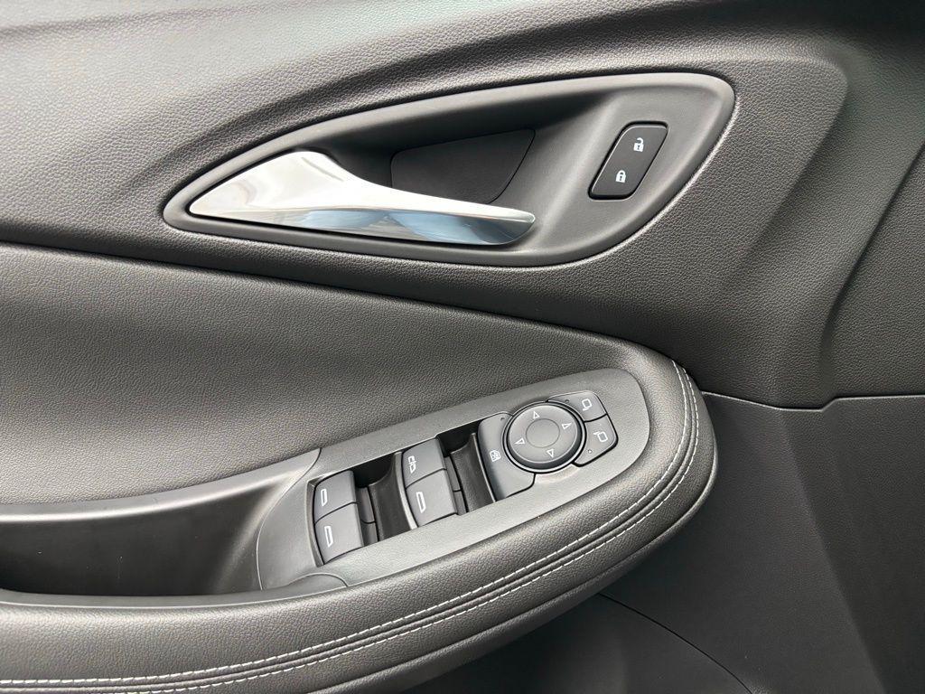 new 2026 Buick Encore GX car, priced at $31,100