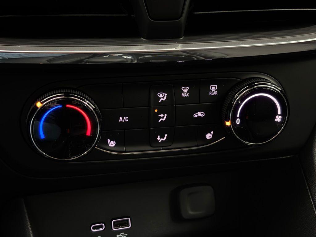 new 2026 Buick Encore GX car, priced at $31,100