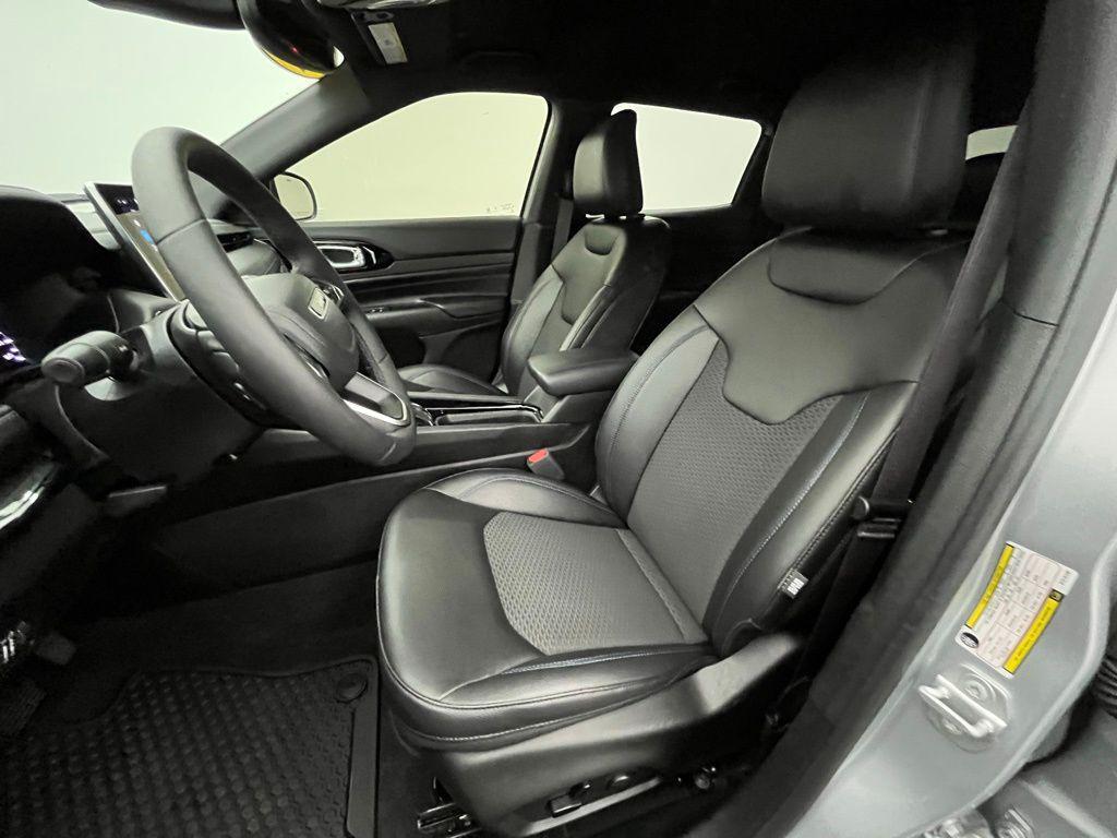 used 2025 Jeep Compass car, priced at $26,789