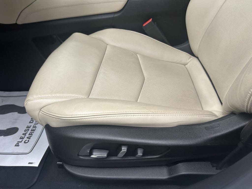 used 2019 Cadillac XT5 car, priced at $21,500