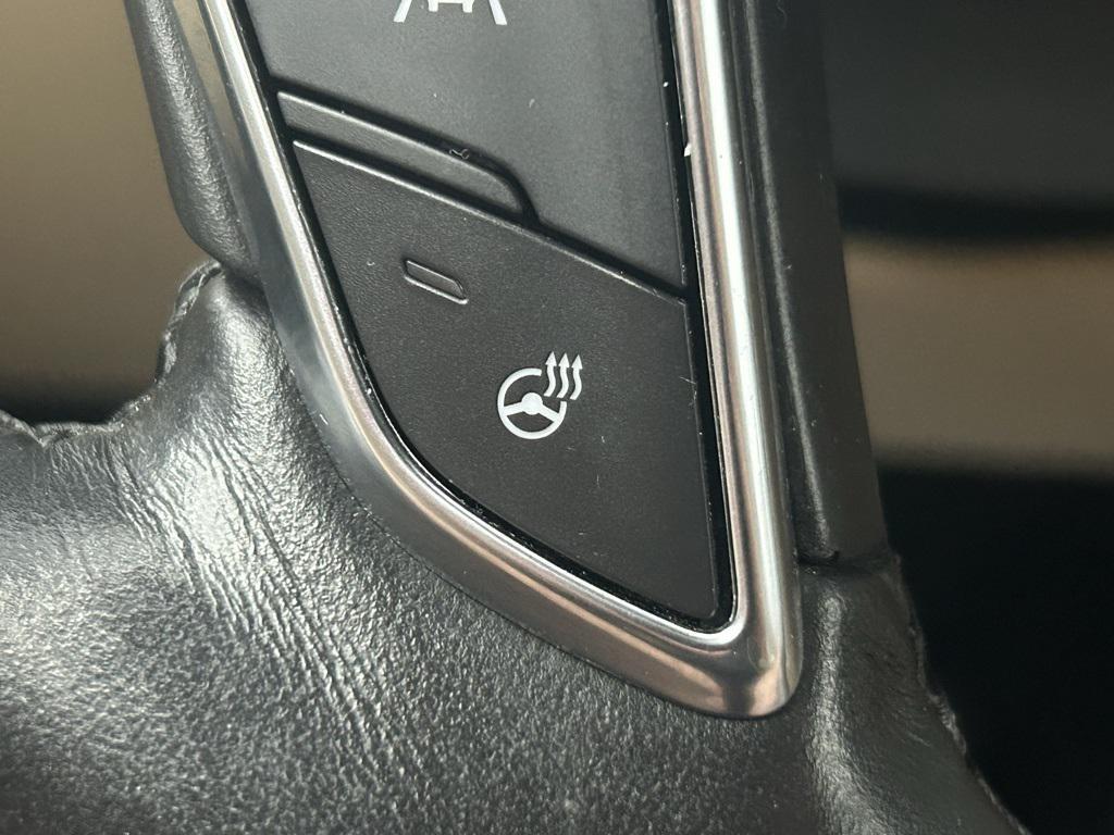 used 2019 Cadillac XT5 car, priced at $21,500