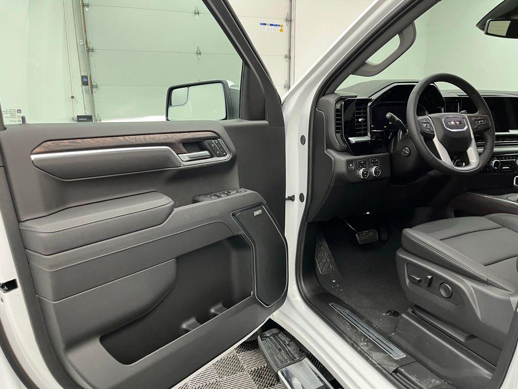 new 2026 GMC Sierra 1500 car, priced at $64,690
