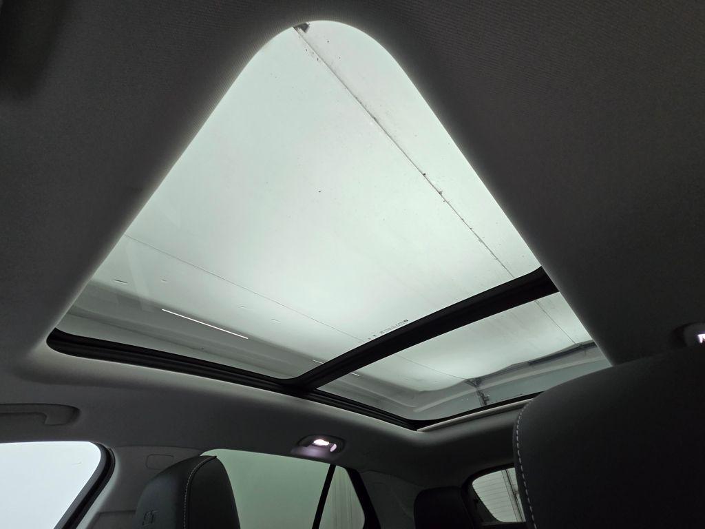 new 2025 Buick Envision car, priced at $42,521