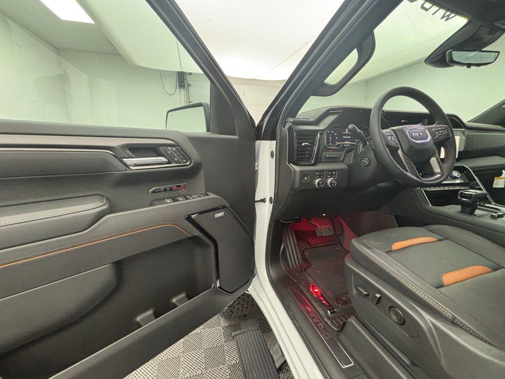 new 2025 GMC Sierra 1500 car, priced at $94,000