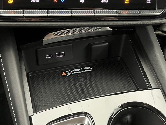 new 2025 Buick Envision car, priced at $41,890