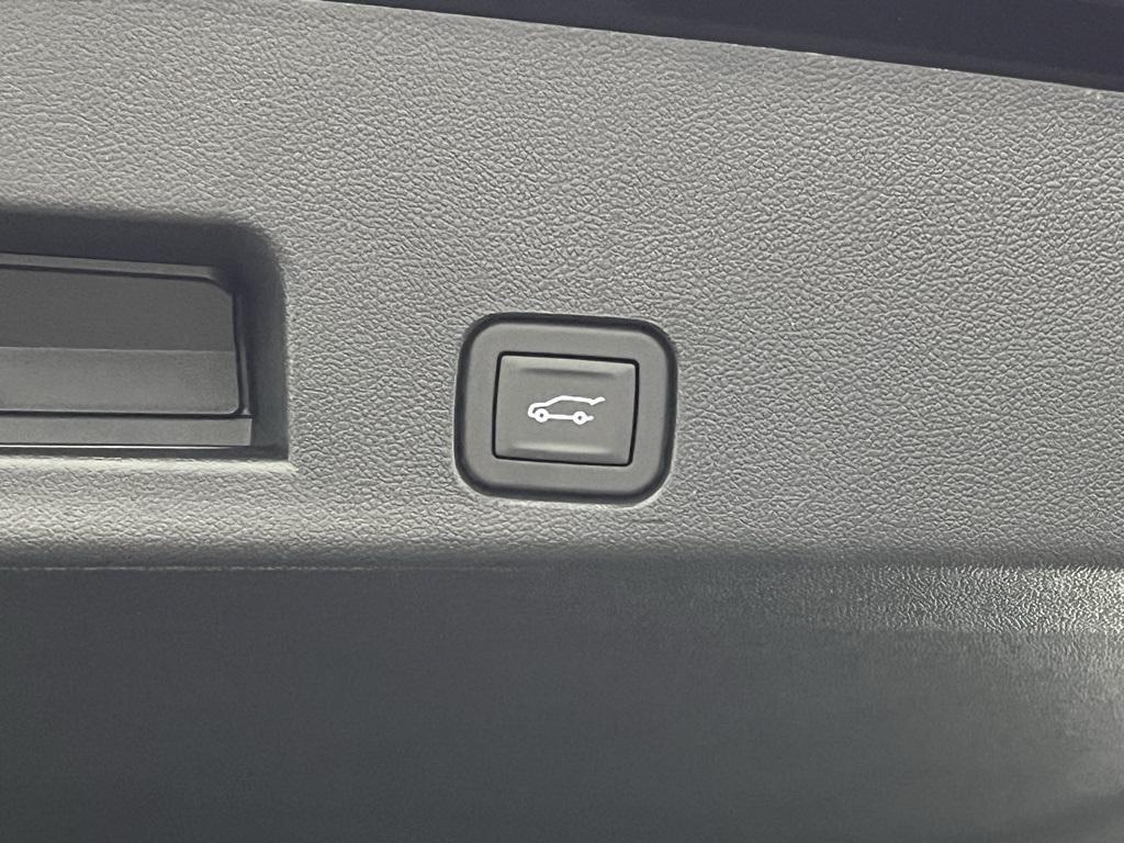 new 2025 Buick Enclave car, priced at $46,501
