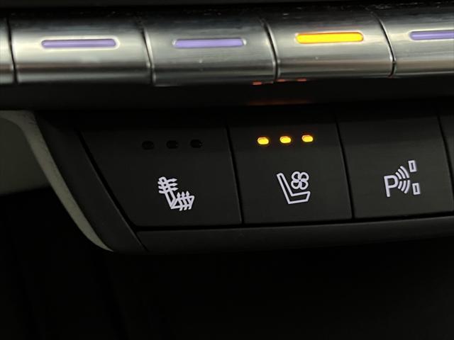 used 2022 Cadillac XT4 car, priced at $30,368