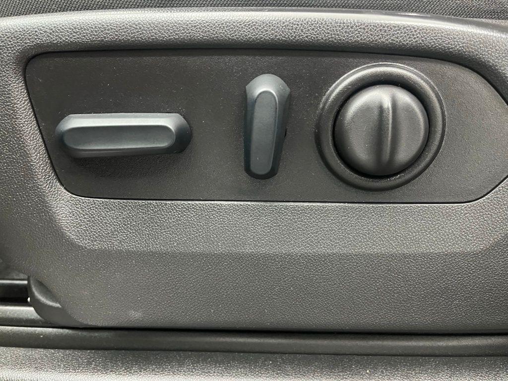 used 2022 Chevrolet Silverado 1500 car, priced at $29,470