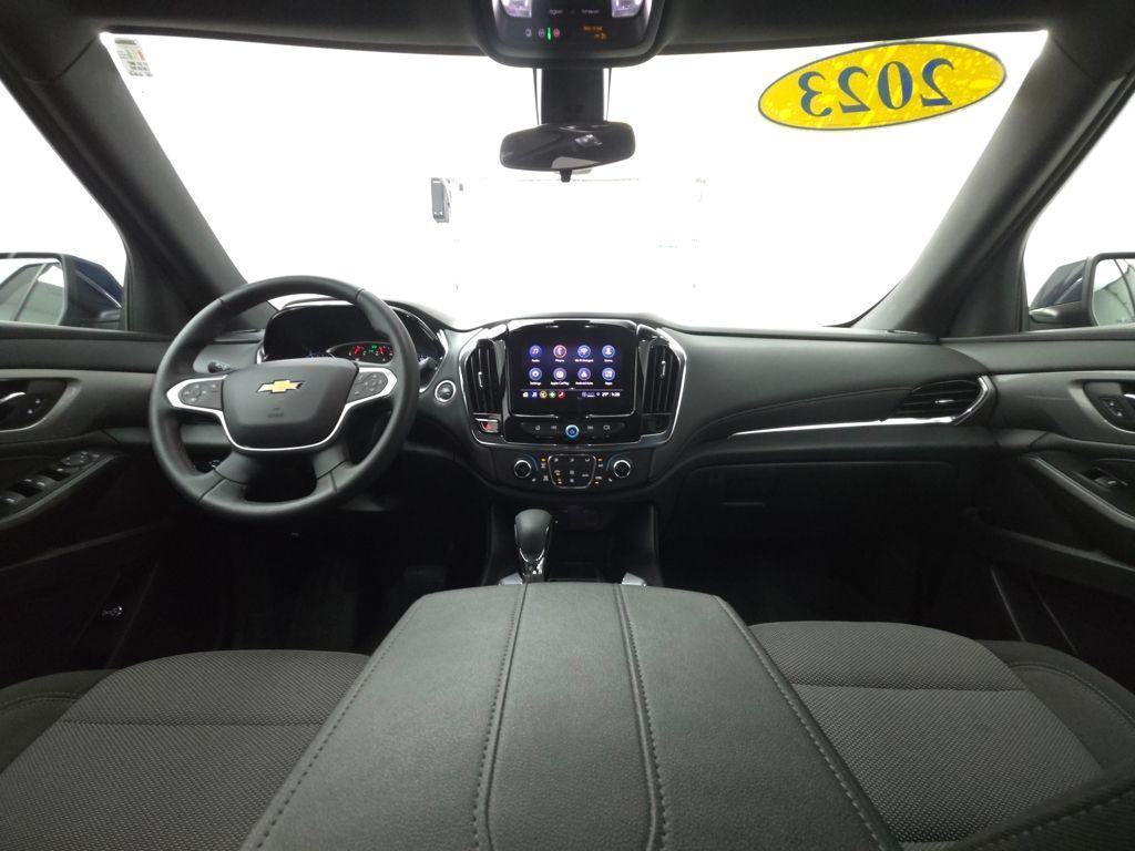 used 2023 Chevrolet Traverse car, priced at $31,000