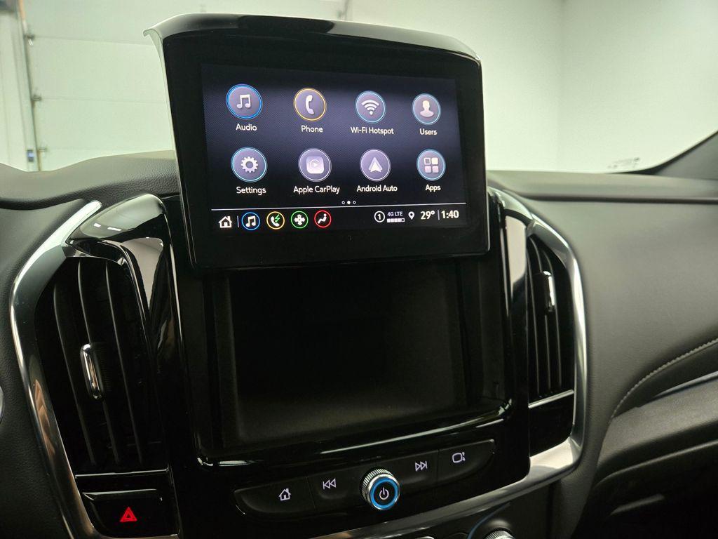 used 2023 Chevrolet Traverse car, priced at $31,000