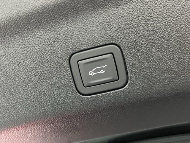 new 2025 GMC Yukon car, priced at $81,815