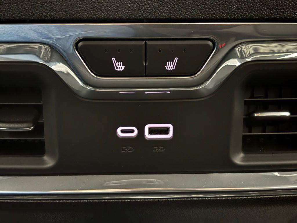 new 2025 GMC Sierra 2500 car, priced at $84,940