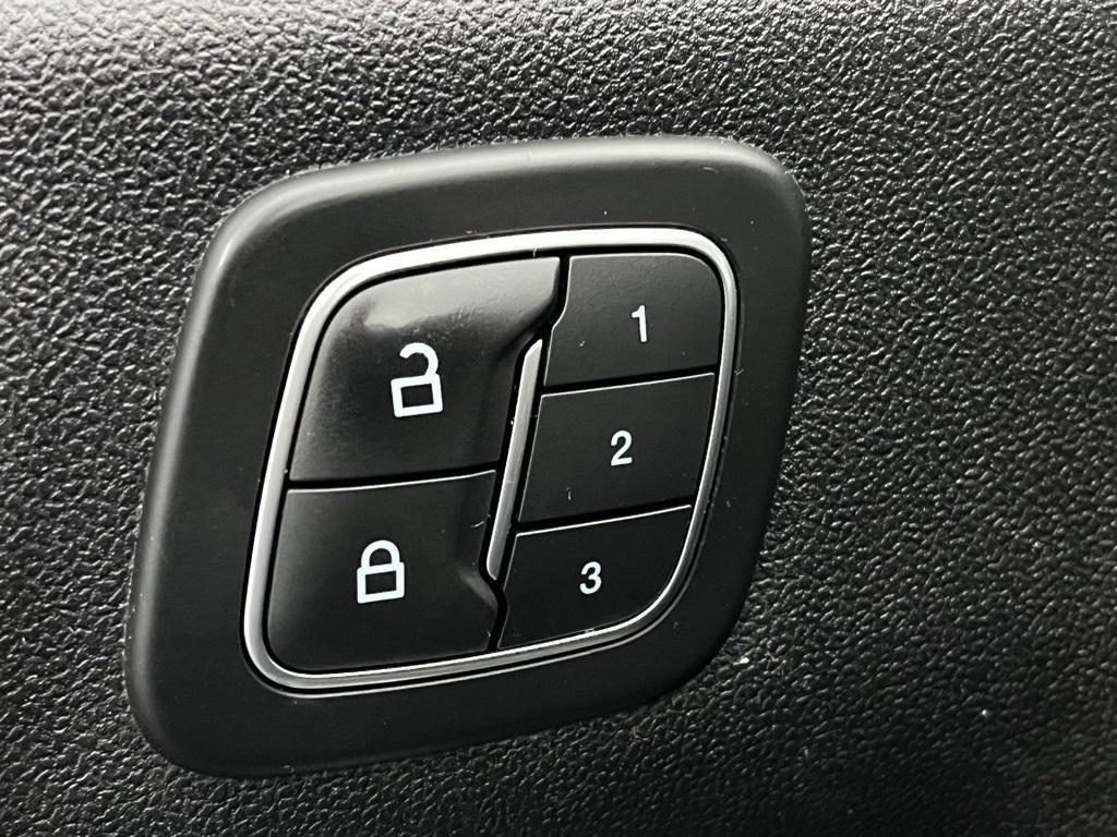 used 2022 Ford Escape car, priced at $21,000