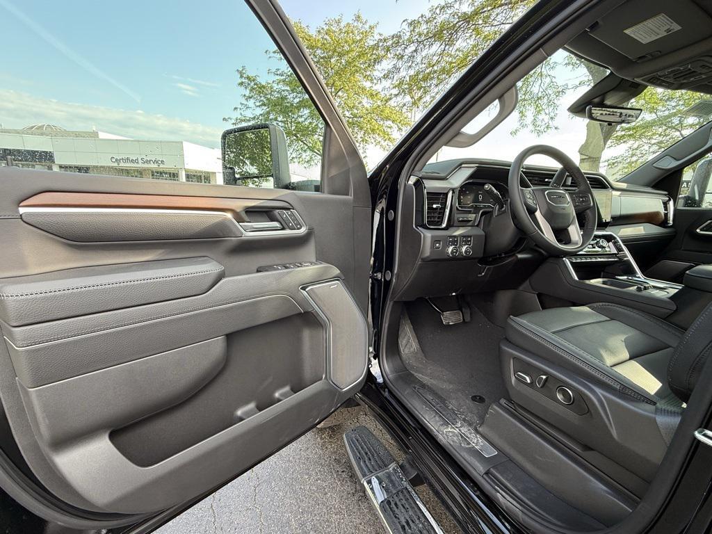new 2025 GMC Sierra 2500 car, priced at $86,615