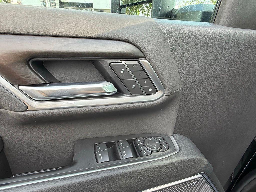 new 2025 GMC Sierra 2500 car, priced at $84,000