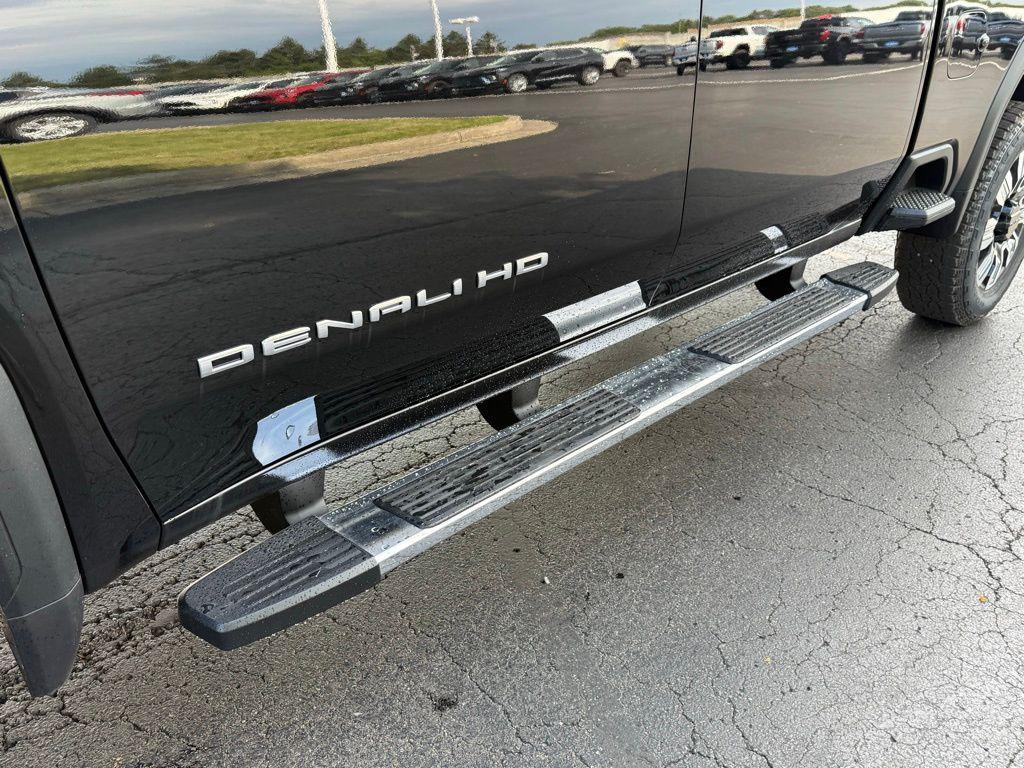 new 2025 GMC Sierra 2500 car, priced at $84,000