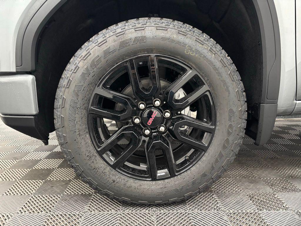 new 2026 GMC Sierra 1500 car, priced at $49,200