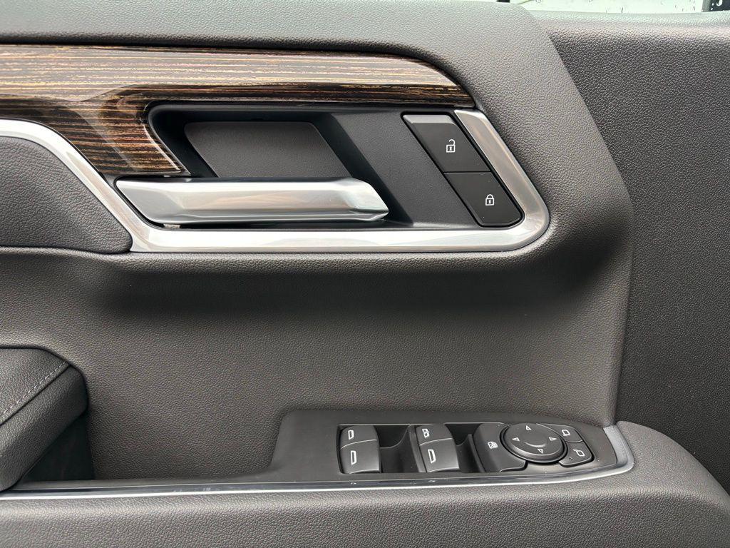 new 2026 GMC Sierra 1500 car, priced at $49,200