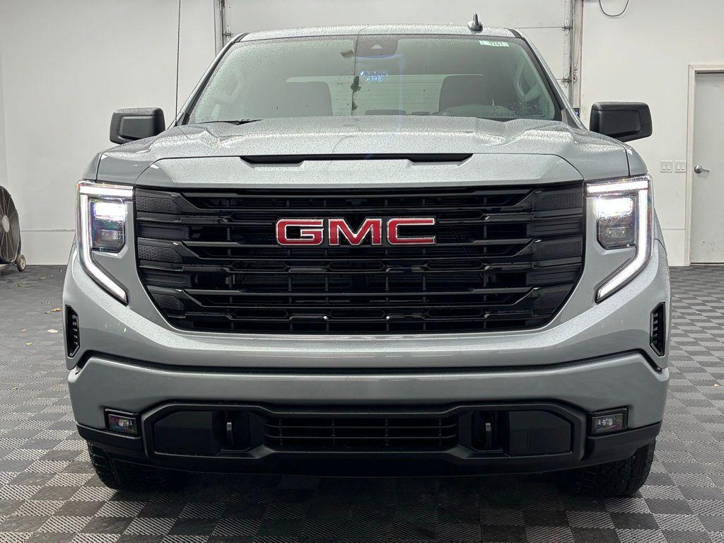 new 2026 GMC Sierra 1500 car, priced at $49,200
