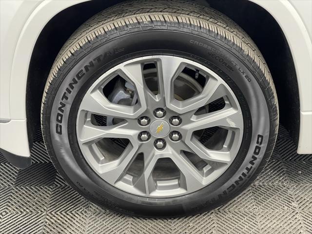 used 2020 Chevrolet Traverse car, priced at $23,996