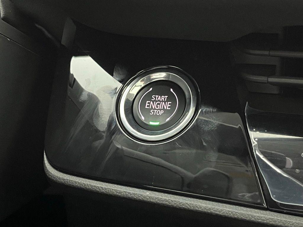 new 2025 Buick Envision car, priced at $40,000