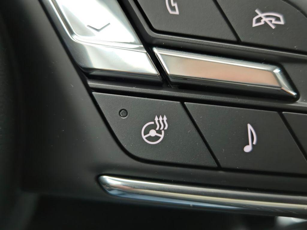 new 2025 Buick Envision car, priced at $40,003