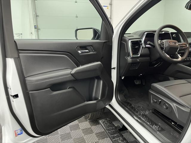new 2025 GMC Canyon car, priced at $49,195