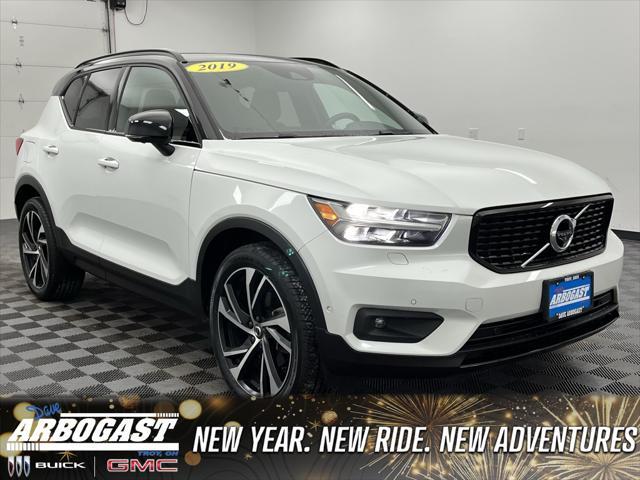 used 2019 Volvo XC40 car, priced at $24,298