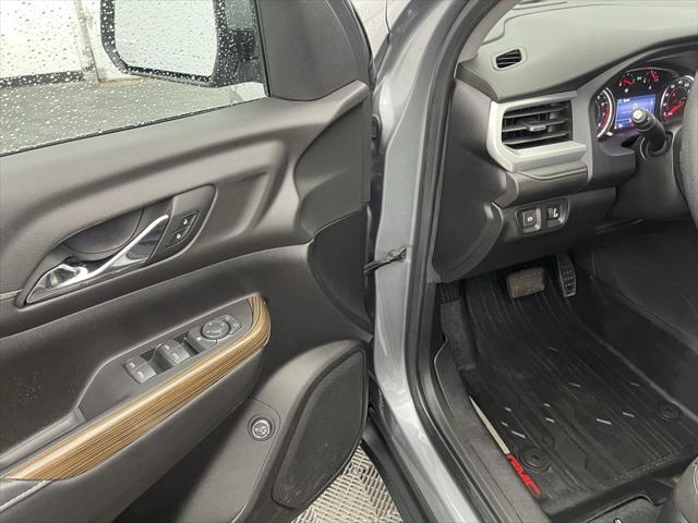 used 2023 GMC Acadia car, priced at $29,075