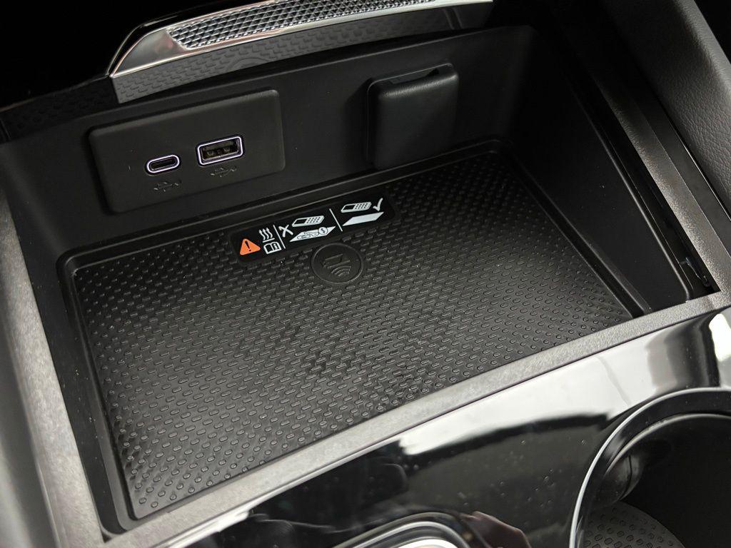 new 2025 Buick Envision car, priced at $42,000